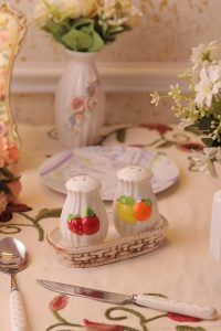 Berry and Zest Salt pepper Shakers - Image 3