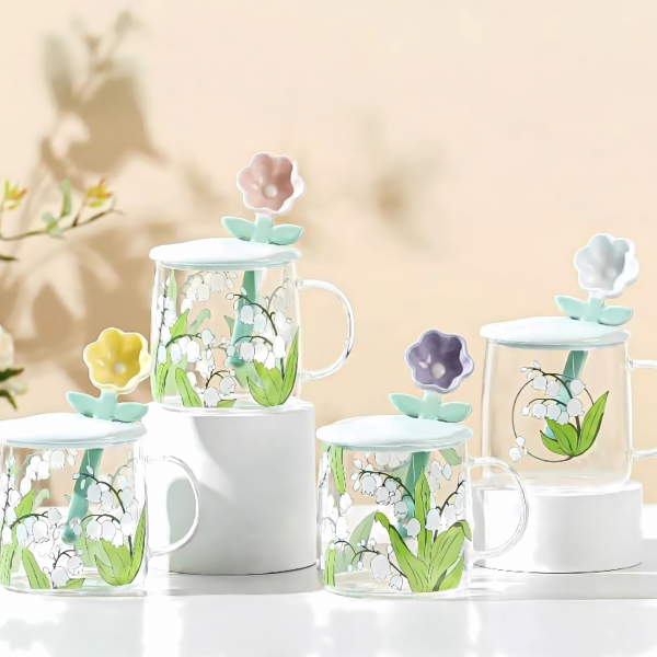 Transparent Glass mug with lid & spoon