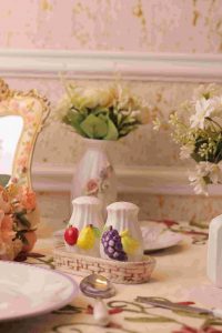 Fruit salt and pepper shakers - Image 4