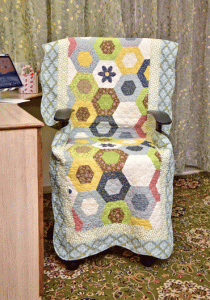 Multicolored Hexagon design Green Sujni/Chair Cover