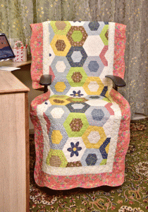 Multicolored Hexagon design Pink Sujni/Chair cover