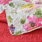 King Quilt Set, 3-Piece Lightweight Soft Bedspread Coverlet (104x90 inches) Rustic Spring Bedding Set with 2 Pillow Shams, Hot Pink Rose Red Flower - Image 3