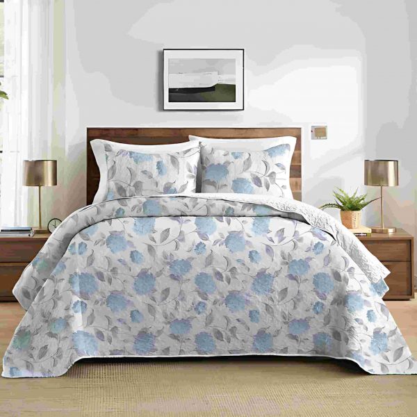 King Size Quilt Set, 3-Piece Lightweight Soft Bedspread Coverlet (104x90 in) with 2 Pillow Shams (20x36 in) for All Season, white with light blue