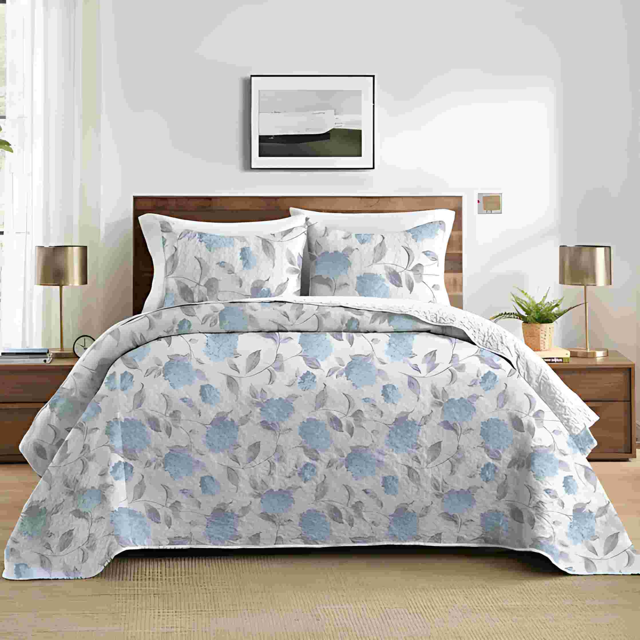 DB2507 (4) King Size Quilt Set, 3-Piece Lightweight Soft Bedspread Coverlet (104x90 in) with 2 Pillow Shams (20x36 in) for All Season, white with light blue - Image 1