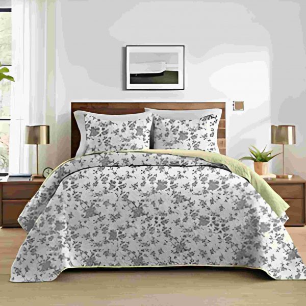 King Size Quilt Set, 3-Piece Lightweight Soft Bedspread Coverlet (104x90 in) with 2 Pillow Shams (20x36 in) for All Season, Floral with cream