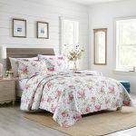 King Size Quilt Set, 3-Piece Lightweight Soft Bedspread Coverlet (104x90 in) with 2 Pillow Shams (20x36 in) for All Season,Rose Floral Print