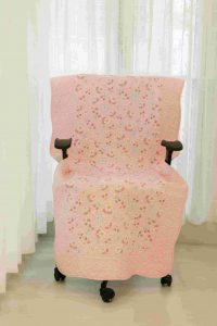 Baby pink with daisy quilted chair sujni