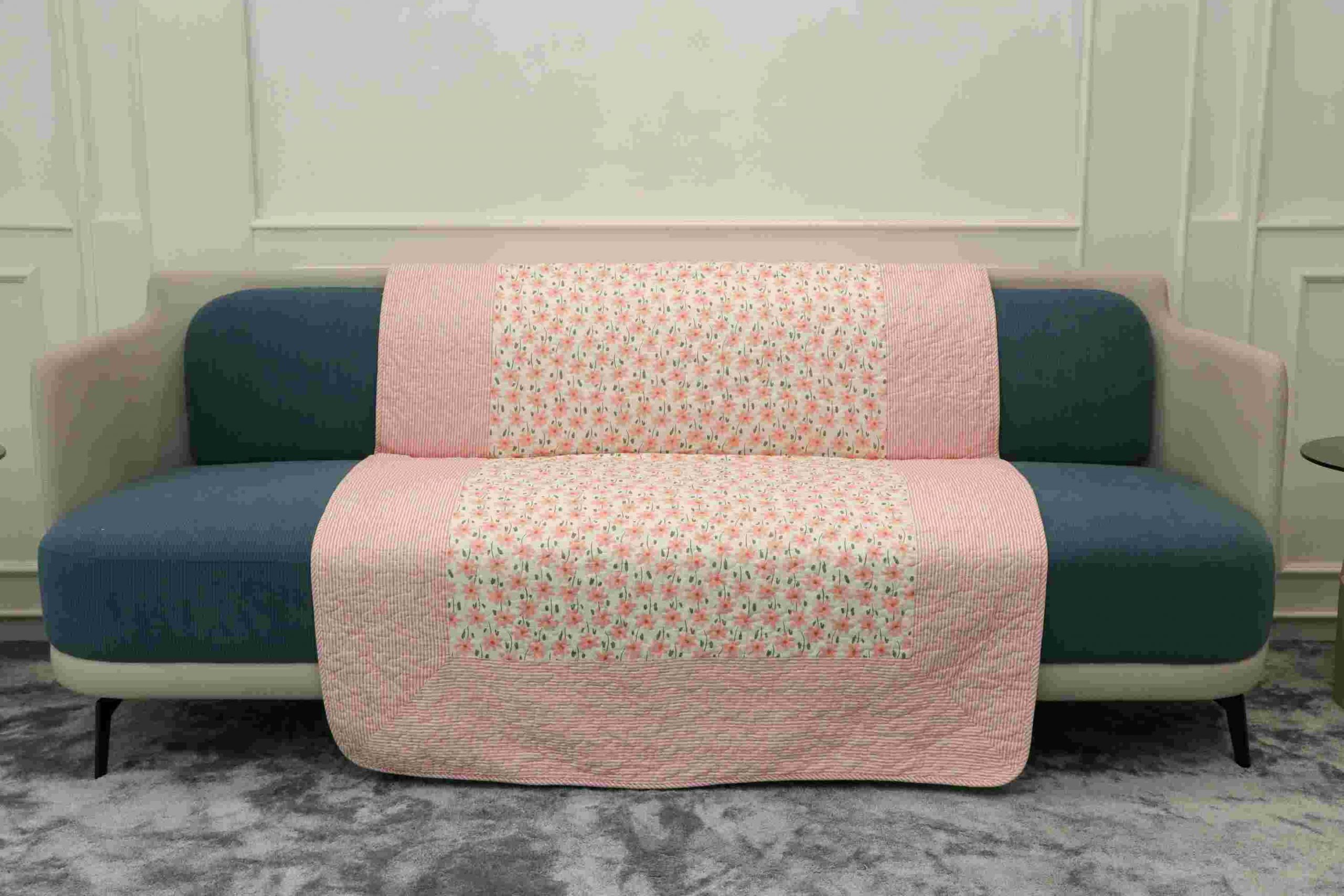 IMG_8783 copy Floral pink quilted sofa sujni - Image 1