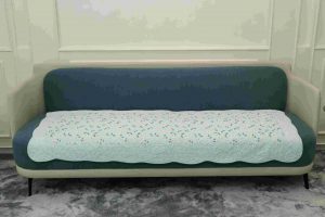 Sky Blue daisies quilted chair sujnis - Image 3